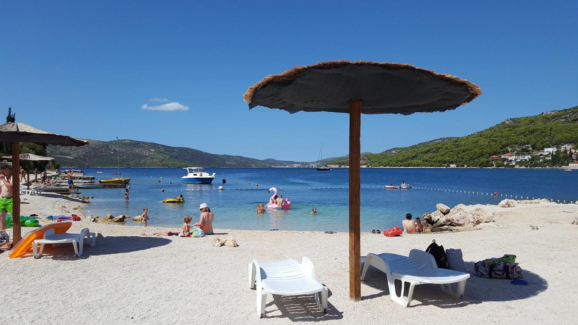 Apartmani I & J Seric Seget Vranjica Bagian luar foto