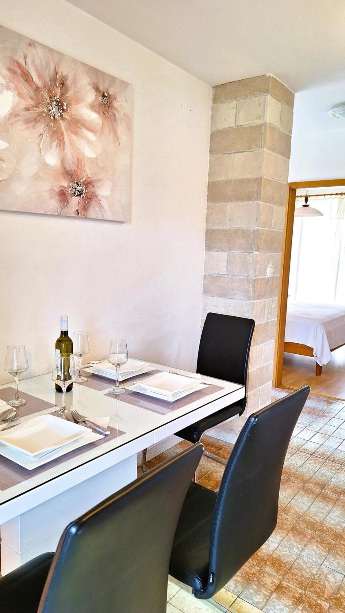 Apartmani I & J Seric Seget Vranjica Bagian luar foto