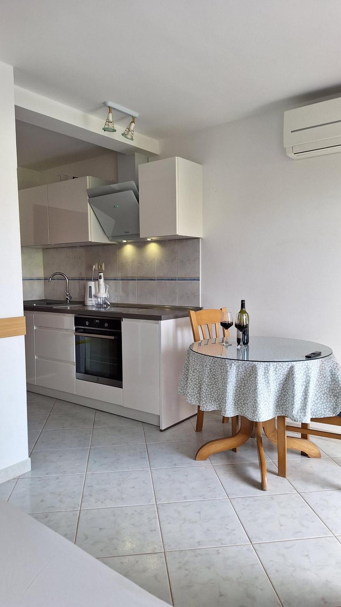 Apartmani I & J Seric Seget Vranjica Bagian luar foto